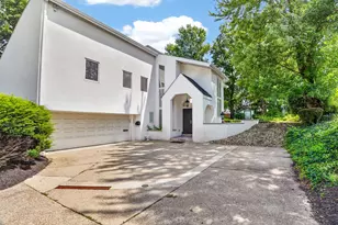 951 Academy Pl, Pittsburgh, PA 15243 - Photo 1