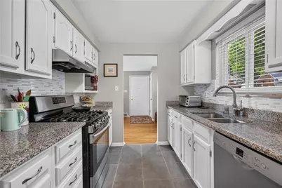 265 Oaklyn Rd., Bethel Park, PA 15102 - Photo 8