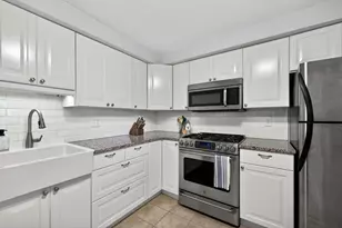 477 Cherry Ct, Ross Twp, PA 15237 - Photo 4