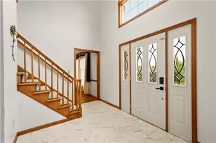 110 Kathy Ann Ln, Peters Township, PA 15317 - Photo 6