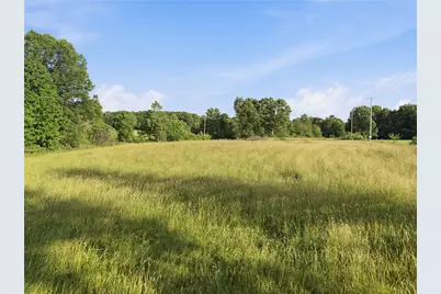 1320 Saranac Dr, Pymatuning Township, PA 16154 - Photo 1