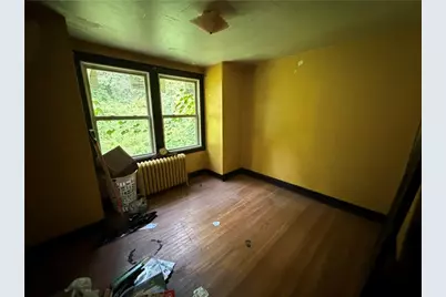 670 Princeton Blvd, Pittsburgh, PA 15221 - Photo 12