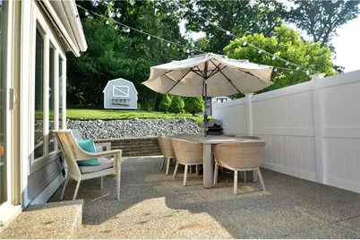 214 Wessex Hills Drive, Moon/Crescent Twp, PA 15108 - Photo 4
