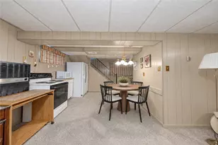 422 Woodrift Ln, Pittsburgh, PA 15236 - Photo 18