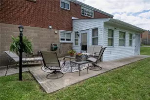 422 Woodrift Ln, Pittsburgh, PA 15236 - Photo 28