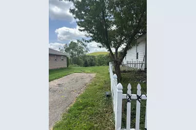 53 Welcome St, East Bethlehem, PA 15333 - Photo 18