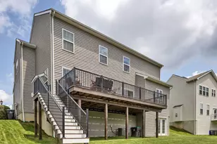 105 Birdie Dr, Cranberry Township, PA 16066 - Photo 2