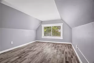 1910 Fox Wy, Pittsburgh, PA 15203 - Photo 24