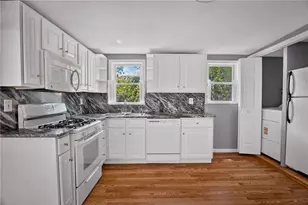 1910 Fox Wy, Pittsburgh, PA 15203 - Photo 16