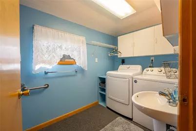 58 Poplar St, Derry Township, PA 15717 - Photo 10