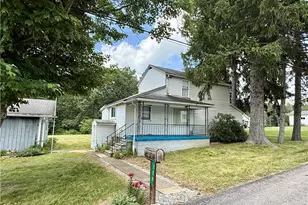 129 Cherry Orchard Ave, East Franklin Township, PA 16201 - Photo 2