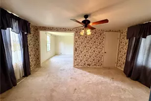129 Cherry Orchard Ave, East Franklin Township, PA 16201 - Photo 10