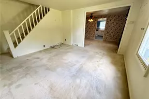 129 Cherry Orchard Ave, East Franklin Township, PA 16201 - Photo 14