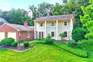 1593 Oak Leaf Ln, Pittsburgh, PA 15237 - Photo 1