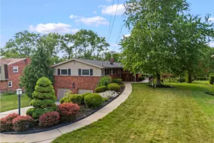 636 Aljo Dr, Pittsburgh, PA 15241 - Photo 4