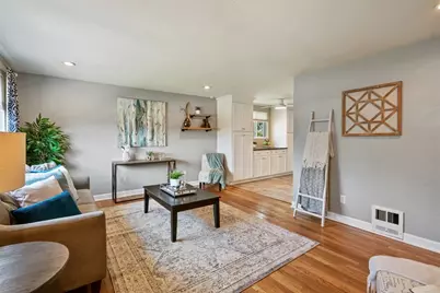 845 Kerry Hill Dr, Pittsburgh, PA 15234 - Photo 2