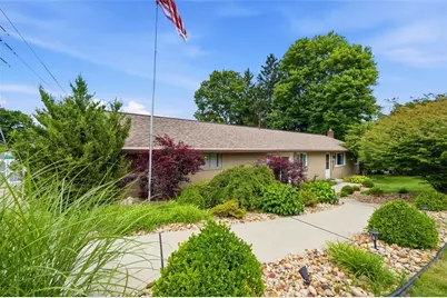 601 Wack Dr, Rochester, PA 15074 - Photo 1