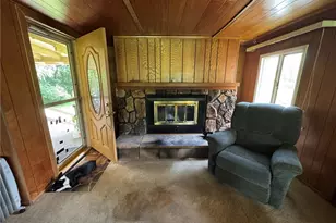 1238 Pinewood Rd, Sewickley Township, PA 15642 - Photo 4