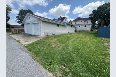 648 Chestnut St, Bridgeville, PA 15017 - Photo 10