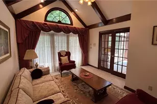 258 Cobblestone Dr, Hempfield Township, PA 15601 - Photo 14