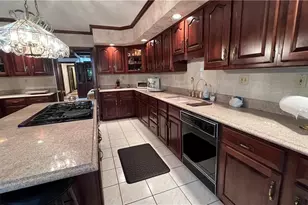 258 Cobblestone Dr, Hempfield Township, PA 15601 - Photo 6