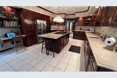 258 Cobblestone Drive, Hempfield Township, PA 15601 - Photo 2