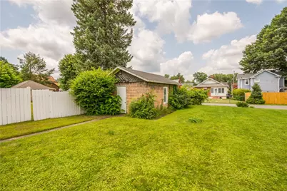 654 Orchard Ave, Bridgeville, PA 15017 - Photo 8