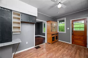 401 Penn Ave, Twp of But SE, PA 16045 - Photo 18