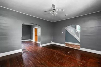 401 Penn Ave, Twp of But SE, PA 16045 - Photo 10