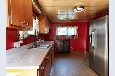 233 Spang Ave, Leechburg Boro, PA 15656 - Photo 2