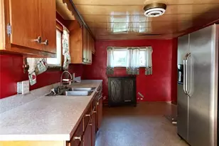 233 Spang Ave, Leechburg Boro, PA 15656 - Photo 2
