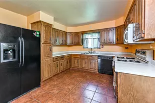 184 Mt Pleasant Rd, Marshall, PA 15086 - Photo 2
