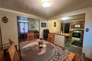 1061 Old Post Rd, South Park, PA 15129 - Photo 8