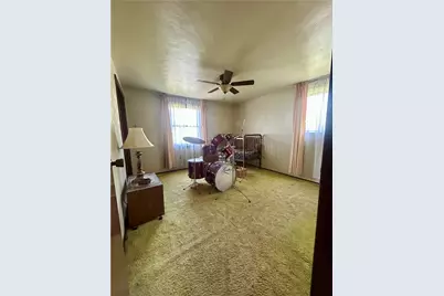 1061 Old Post Rd, South Park, PA 15129 - Photo 28