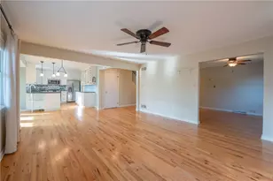 32 Saddlebrook Dr, Hempfield Township, PA 15601 - Photo 12