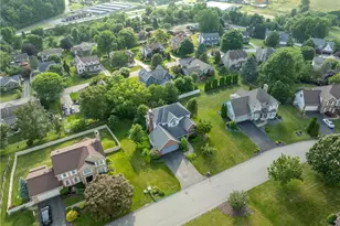 32 Saddlebrook Dr, Hempfield Township, PA 15601 - Photo 8