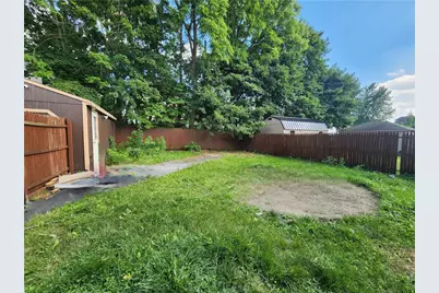 916 Harrison St, New Castle, PA 16101 - Photo 4