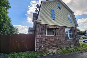 916 Harrison St, New Castle, PA 16101 - Photo 6