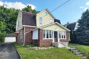 916 Harrison St, New Castle, PA 16101 - Photo 2