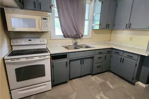 916 Harrison St, New Castle, PA 16101 - Photo 12