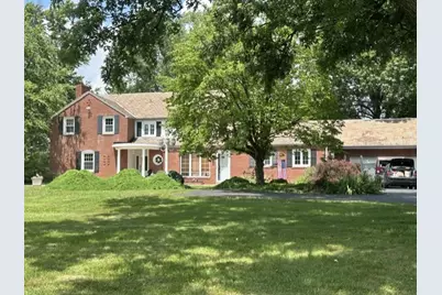29 College Dr, Monaca, PA 15061 - Photo 1