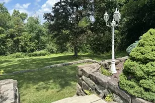 29 College Dr, Monaca, PA 15061 - Photo 36
