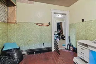 971 Thompson Ave, Donora, PA 15033 - Photo 12