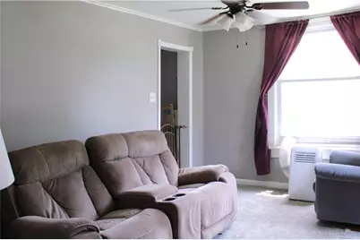 1347 Philadelphia St, Indiana Boro, PA 15701 - Photo 2