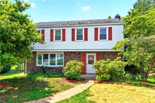 1033 Balmoral Dr, Pittsburgh, PA 15237 - Photo 1