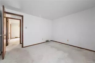 261 Shasta Dr, Pittsburgh, PA 15239 - Photo 14