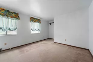 261 Shasta Dr, Pittsburgh, PA 15239 - Photo 8