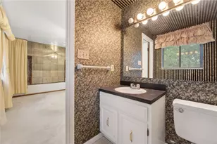 261 Shasta Dr, Pittsburgh, PA 15239 - Photo 20