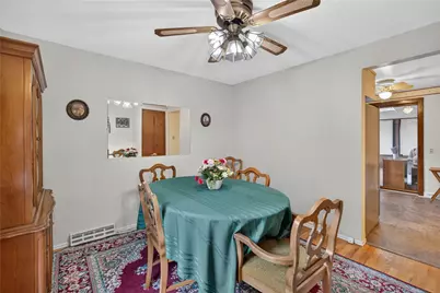 577 Arbor Ln, Pittsburgh, PA 15236 - Photo 4