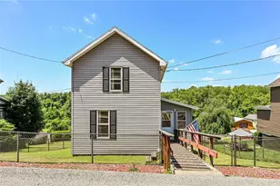 8018 Hayward St, Hempfield Township, PA 15691 - Photo 2